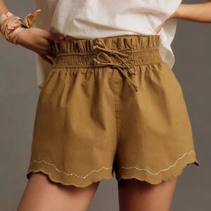 High-Waist Scalloped Hem Shorts in Tan